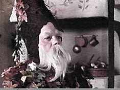 Hurla, who the film informs us is a hobgoblin. (He’s a gnome! A gnome, I tell’s ya!)